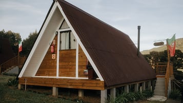 Vista frontal de la propiedad