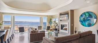 Luxury Oceanside Dream – Steps to Capitola Beach