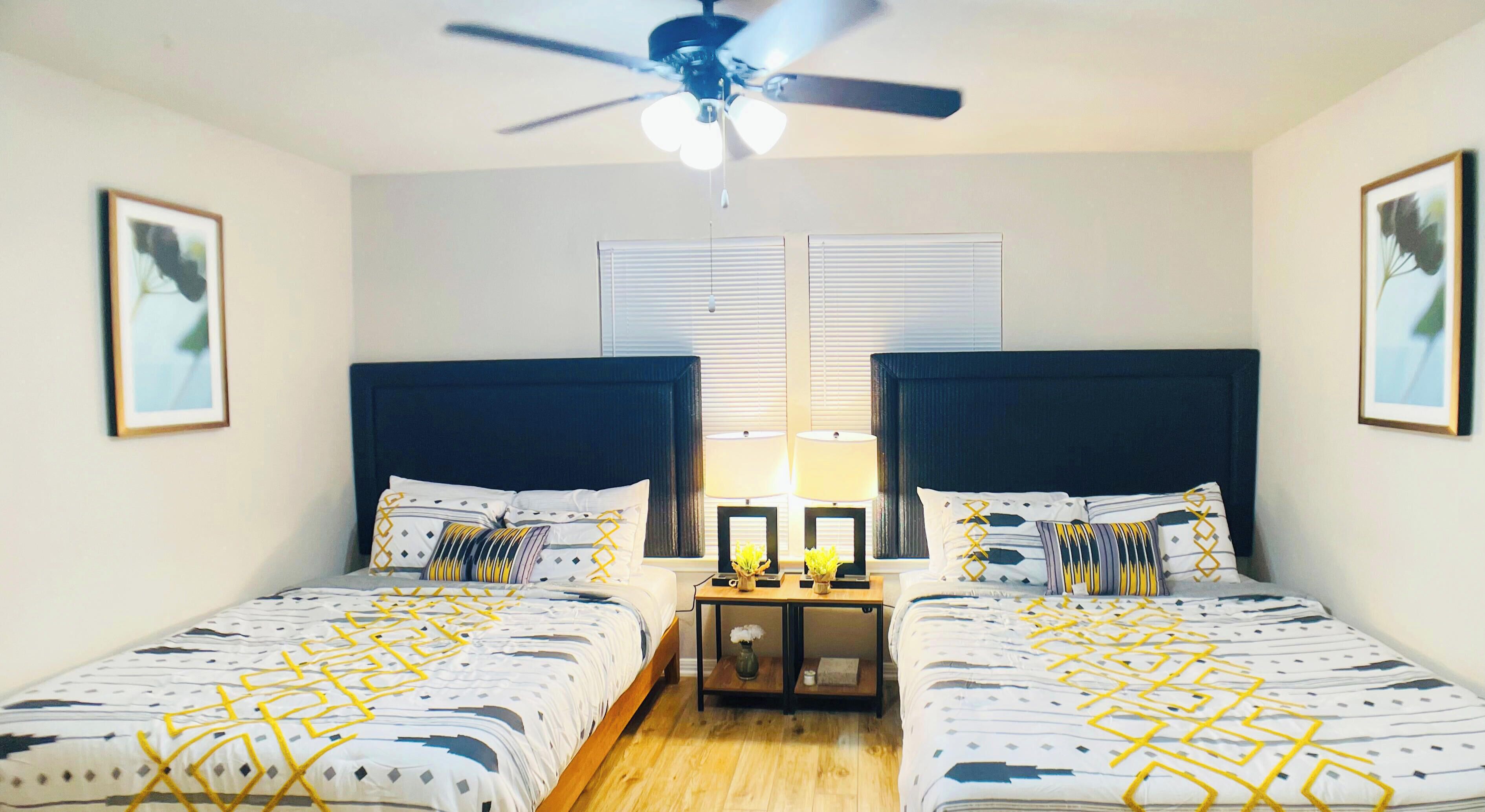 Spacious 4br With 6 Beds Sleeps 12. Near I45 Round Rock - Round Rock, TX