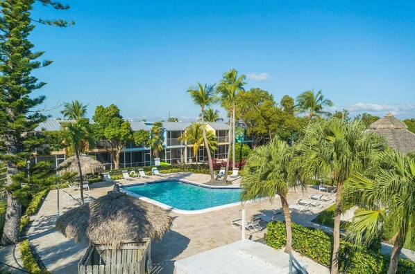 Piscine extérieure, piscine chauffée