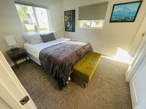 2 bedrooms, iron/ironing board, free WiFi, bed sheets