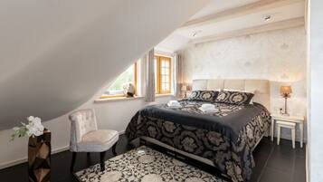 5 bedrooms