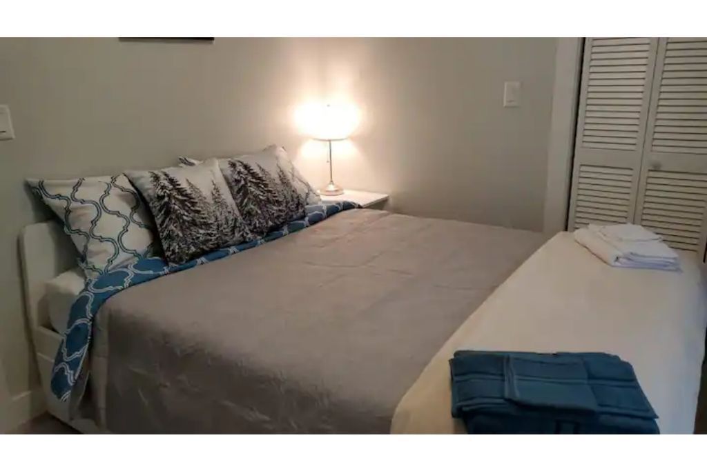 Charming Nest 2BDM/2BTH - Pacific Ocean beach 800 m from this home