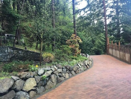 Charming Nest 2BDR/2BTH - Pacific Ocean beach 800 m from this home
