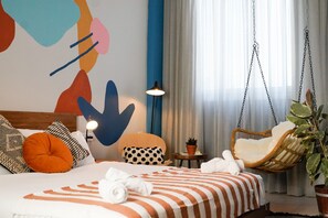 Grand kamer | Een bureau, een laptopwerkplek, gratis wifi, beddengoed
