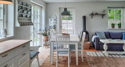 Amazing home in Skagen with WiFi