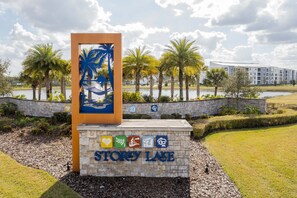 Property grounds - "Brier's Storey" - 4BD/3BA townhome near Disney #18 (Kissimmee)