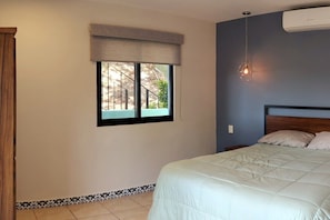 2 bedrooms, in-room safe, desk, iron/ironing board