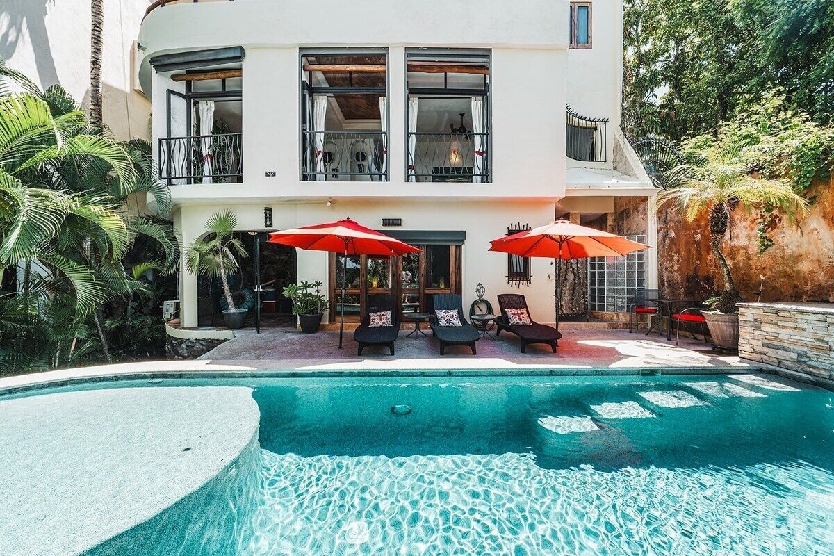 Piscine extérieure, piscine chauffée