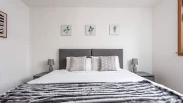 Signature Apartment | 2 bedrooms, individually decorated, individually furnished