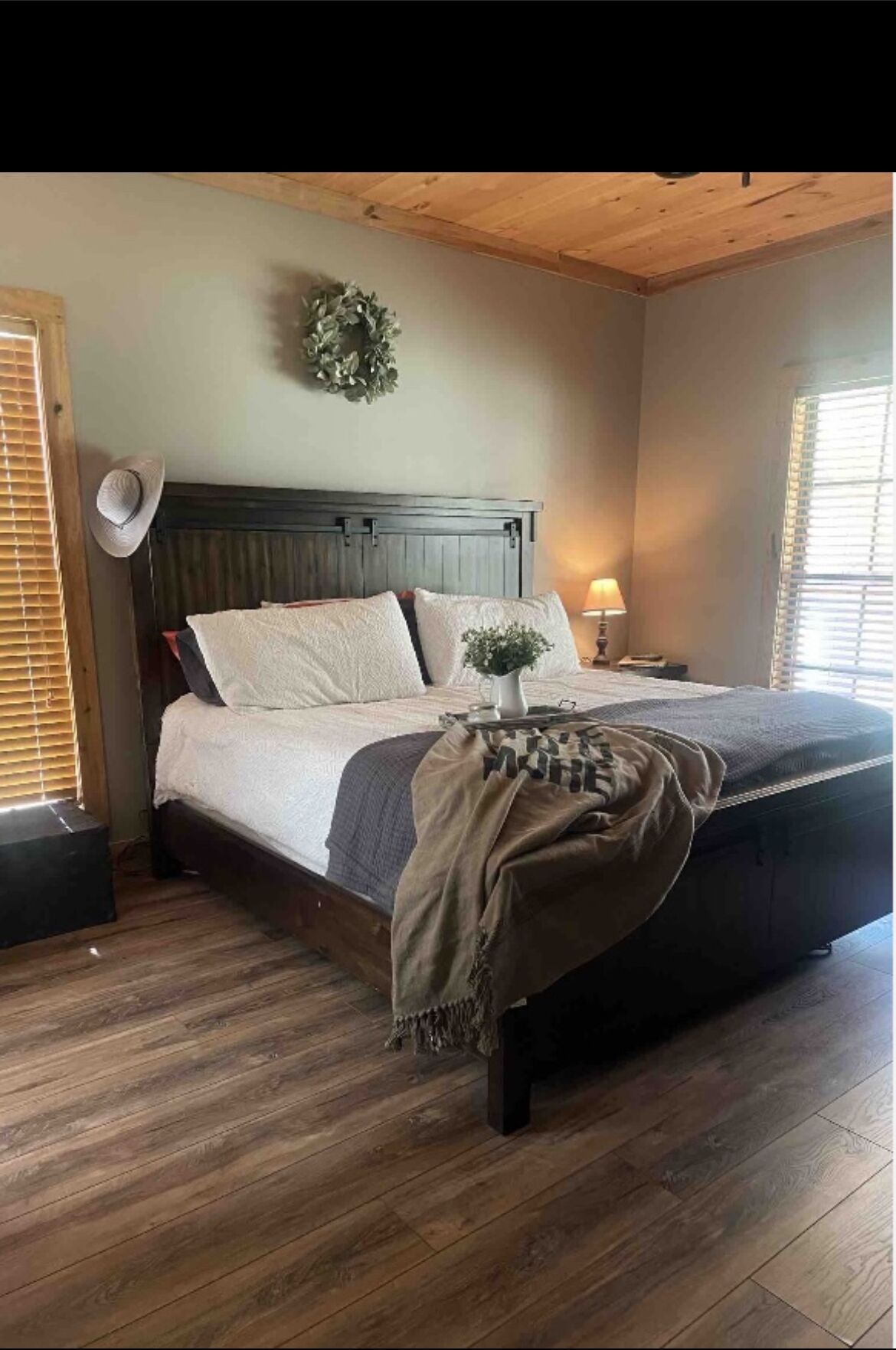 3 多间卧室、WiFi、床单