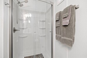 Shower, towels, shampoo