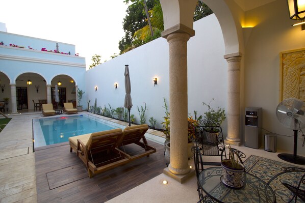 Outdoor pool - The ultimate Luxury stay in Merida downtown (Mérida)