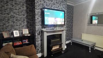 House, Multiple Beds | Interior