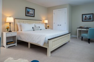 Shetland Pony Suite, 2 Bedroom Family Suite, Private Bathroom | Rúmföt af bestu gerð, hljóðeinangrun, straujárn/strauborð