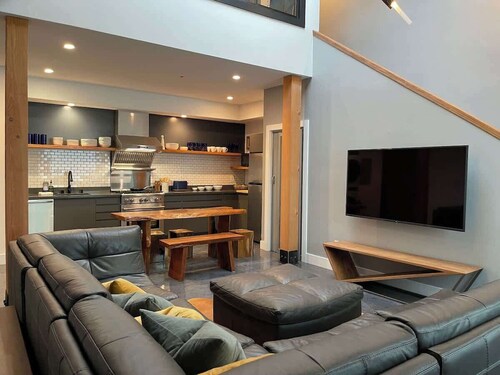 Petaluma Warehouse Loft Collection  Unit E