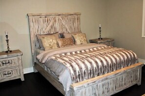 5 soveværelser, skrivebord, Wi-Fi