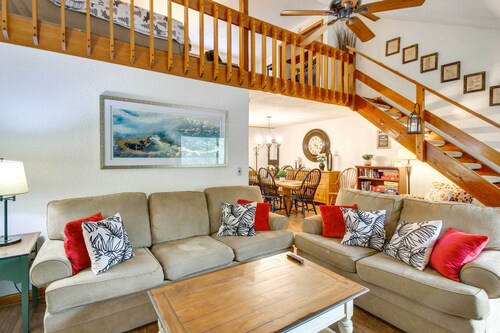 1 Mi to Downtown Conway: Spacious Family Condo!