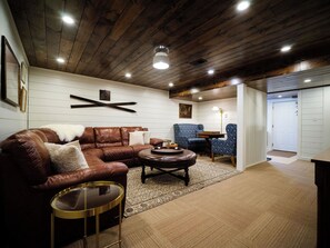 Smart-TV, peis og stereoanlegg