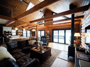 Smart TV, fireplace, stereo