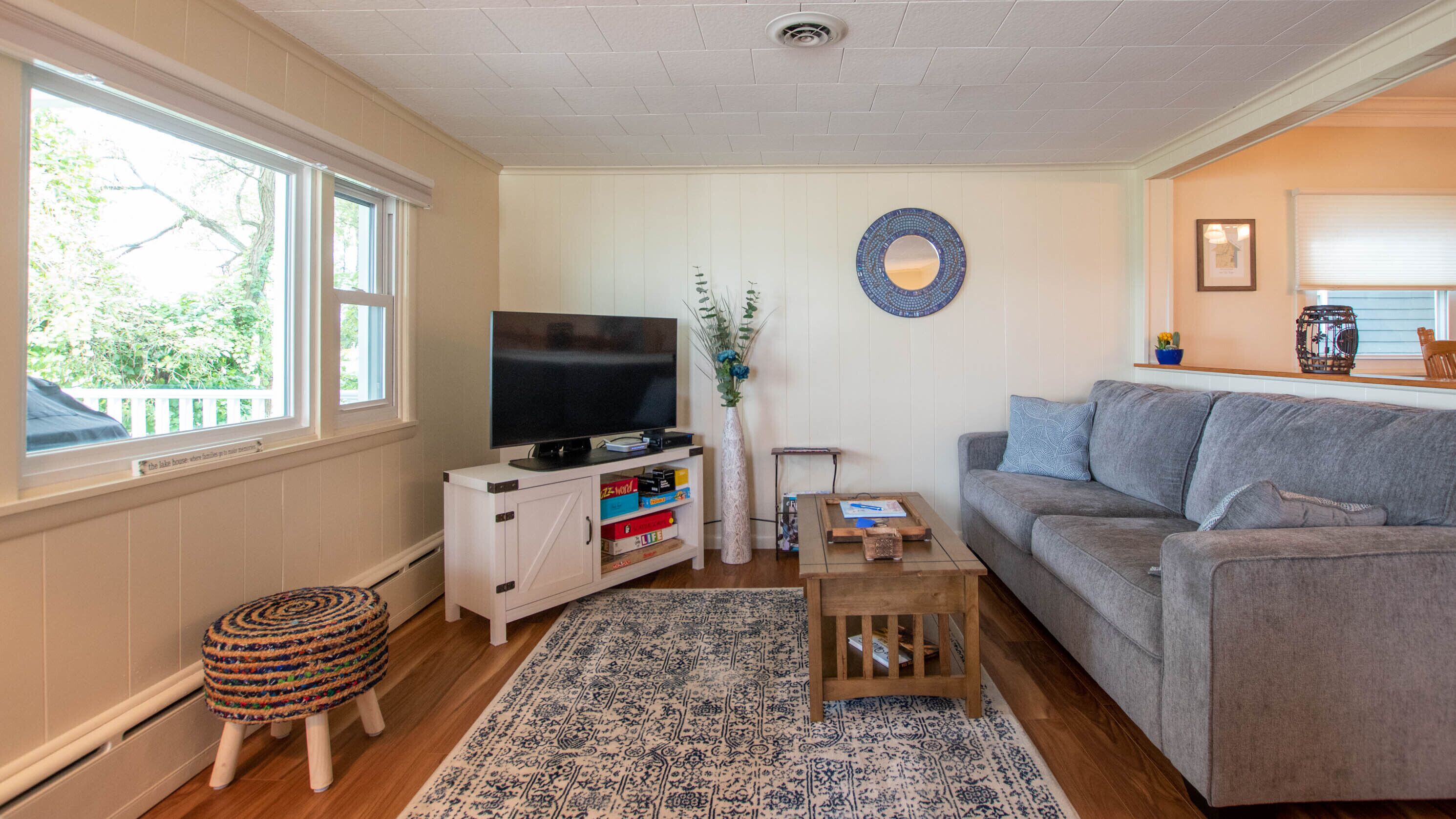 Cork's Landing: "A Cayuga Lake Wine Trail Home"