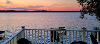 Cork's Landing: A Cayuga Lake Wine Trail Home