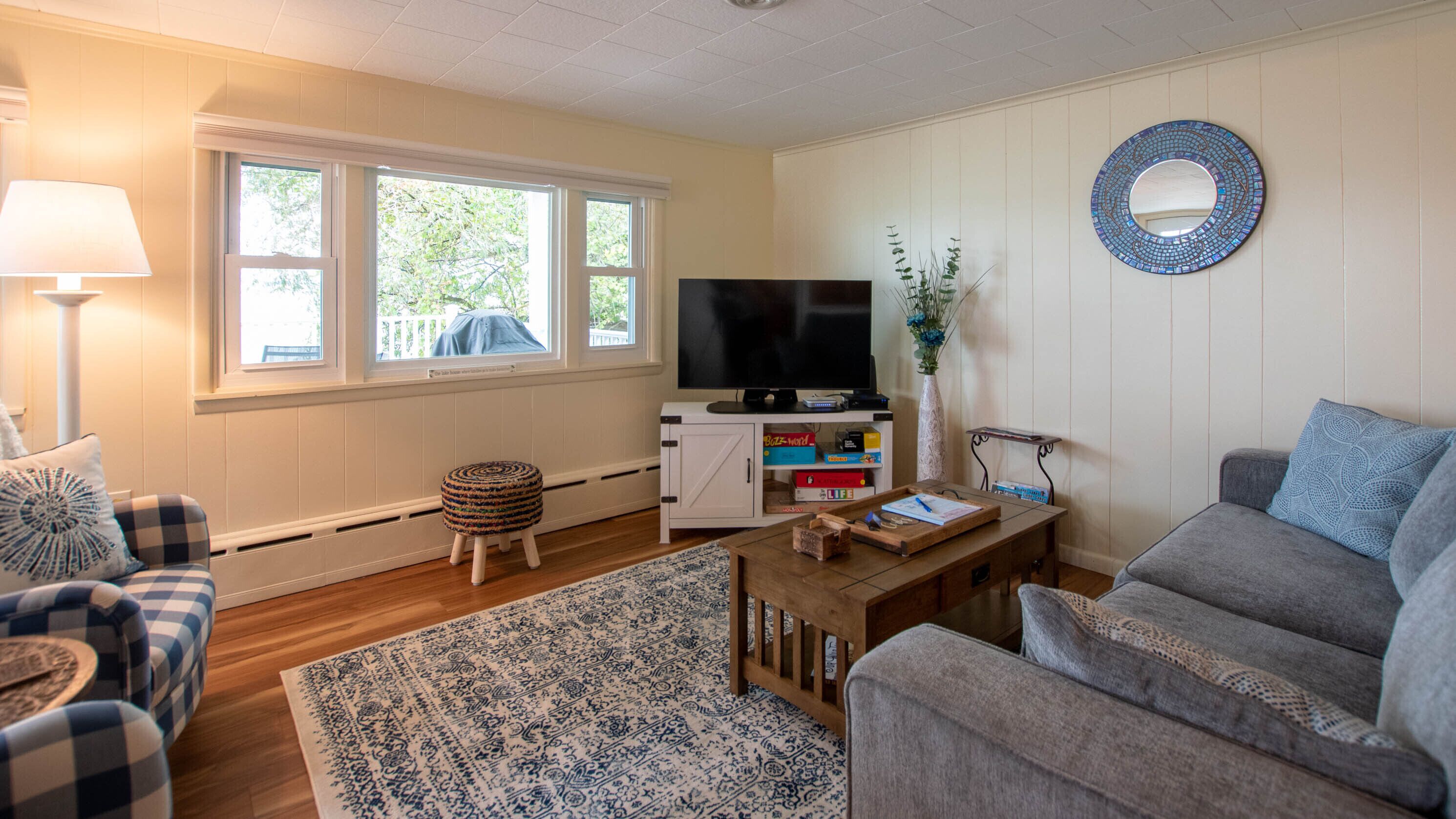 Cork's Landing: "A Cayuga Lake Wine Trail Home"