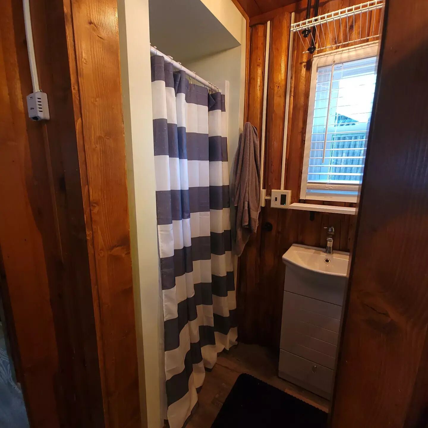 Shower, toilet paper