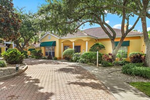 Condo, 1 Bedroom | Exterior