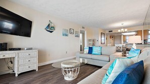 Interior detail - Bay Shore Yacht & Tennis Club #710 by Sandy Beach Vacations (Indian Shores)