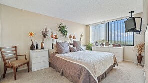 Condo, 2 Bedrooms