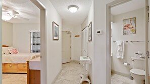 Room - Holiday Island A12 by Sandy Beach Vacations (Tierra Verde)