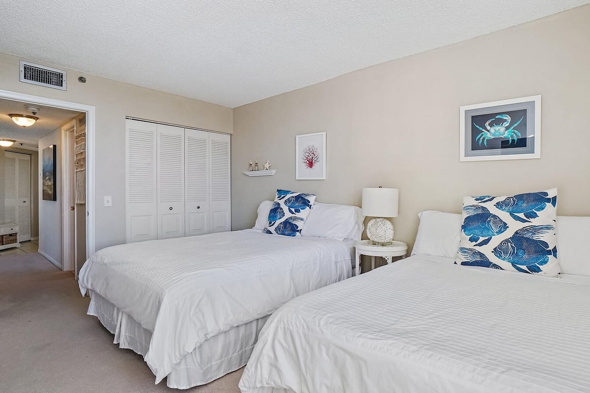 Condo, 2 Bedrooms | Individually decorated, individually furnished