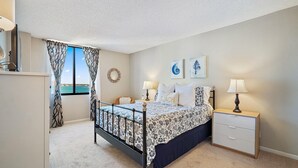 Individually decorated, individually furnished - Palma Del Mar by Sandy Beach Vacations (St. Petersburg)