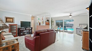 Interior detail - Montego by Sandy Beach Vacations (Seminole)