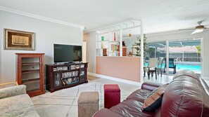 House, 2 Bedrooms | Living room - Montego by Sandy Beach Vacations (Seminole)