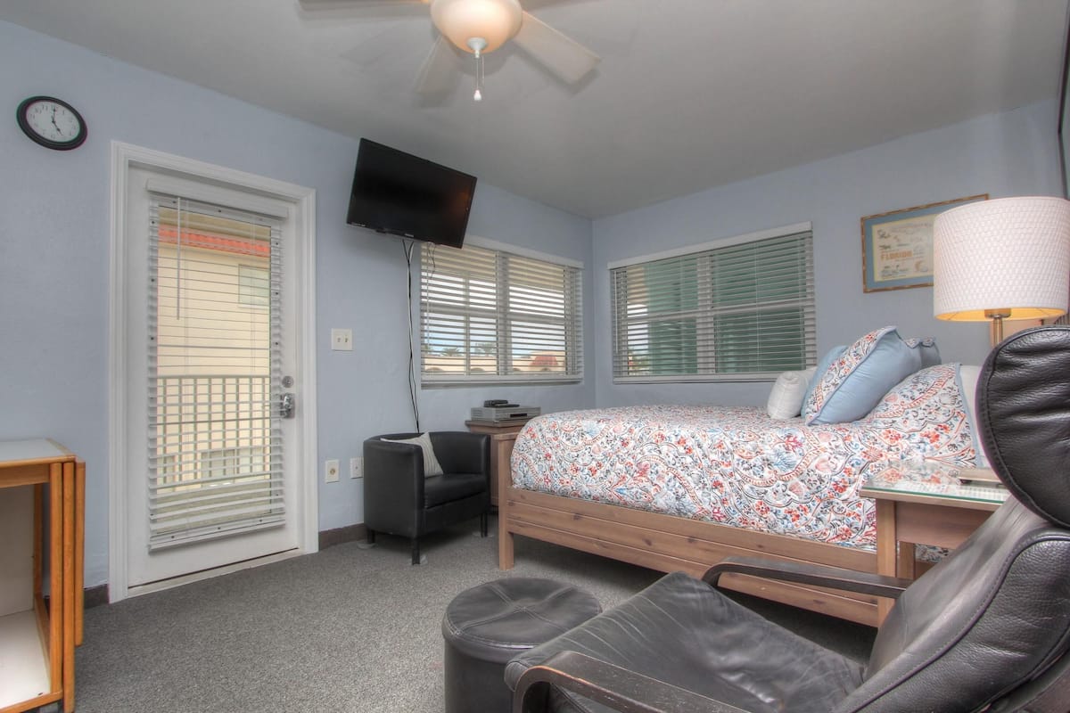 Studio, Multiple Beds | Individually decorated, individually furnished