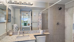 Bathroom - Sand Caslte by Sandy Beach Vacations (Indian Shores)