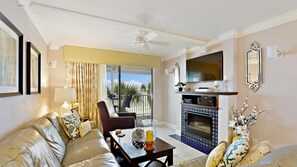 Condo, 2 Bedrooms | Living room