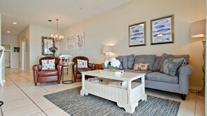 Apartment, 3 Schlafzimmer | Wohnzimmer