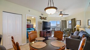 Leilighet, 2 soverom | Oppholdsrom