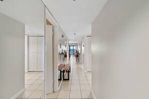 Condo, 3 Bedrooms | Interior