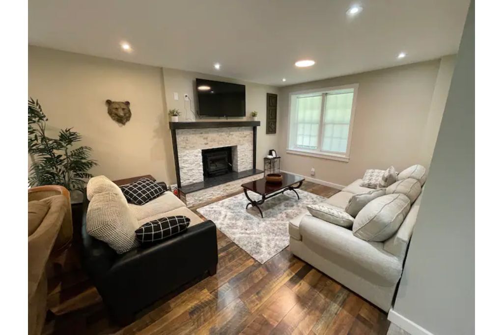 Pocono Cabin home. accommodates 10