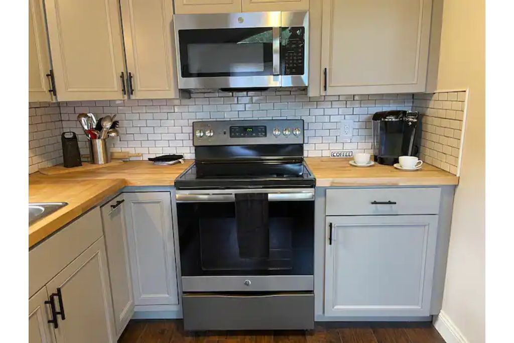 Pocono Cabin home. accommodates 10