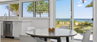 Laie Cottage by the Sea Waterfront/On the Beach - Eco Friendly  Sustainable Home