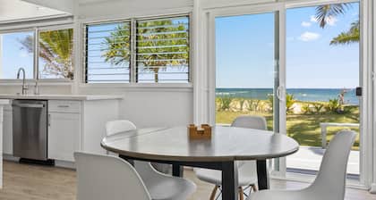 Laie Cottage by the Sea Waterfront/On the Beach - Eco Friendly Sustainable Home