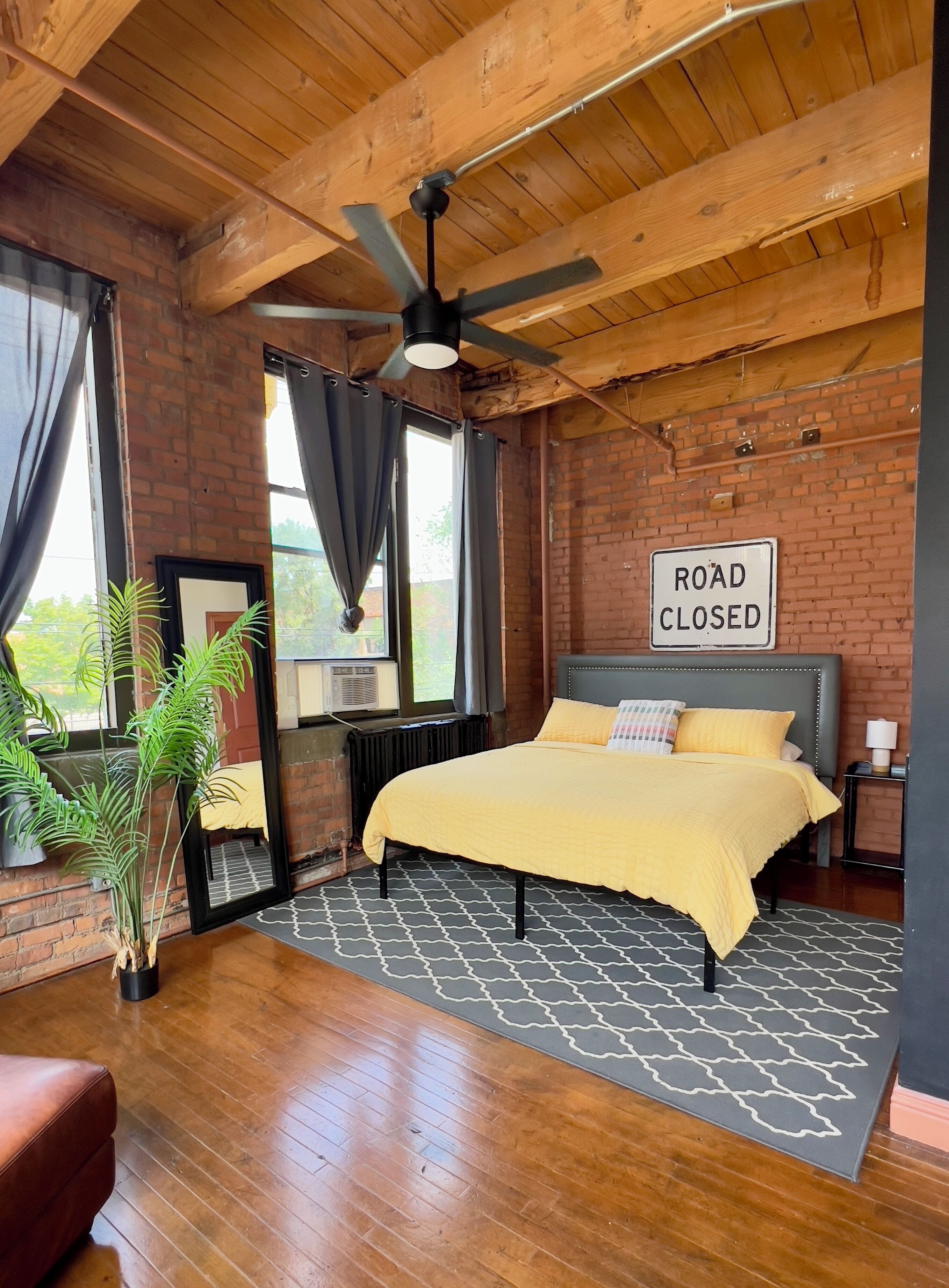 1 chambre, bureau, fer et planche à repasser, Wi-Fi gratuit