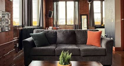 Urban King bed Loft Free Parking Downtown