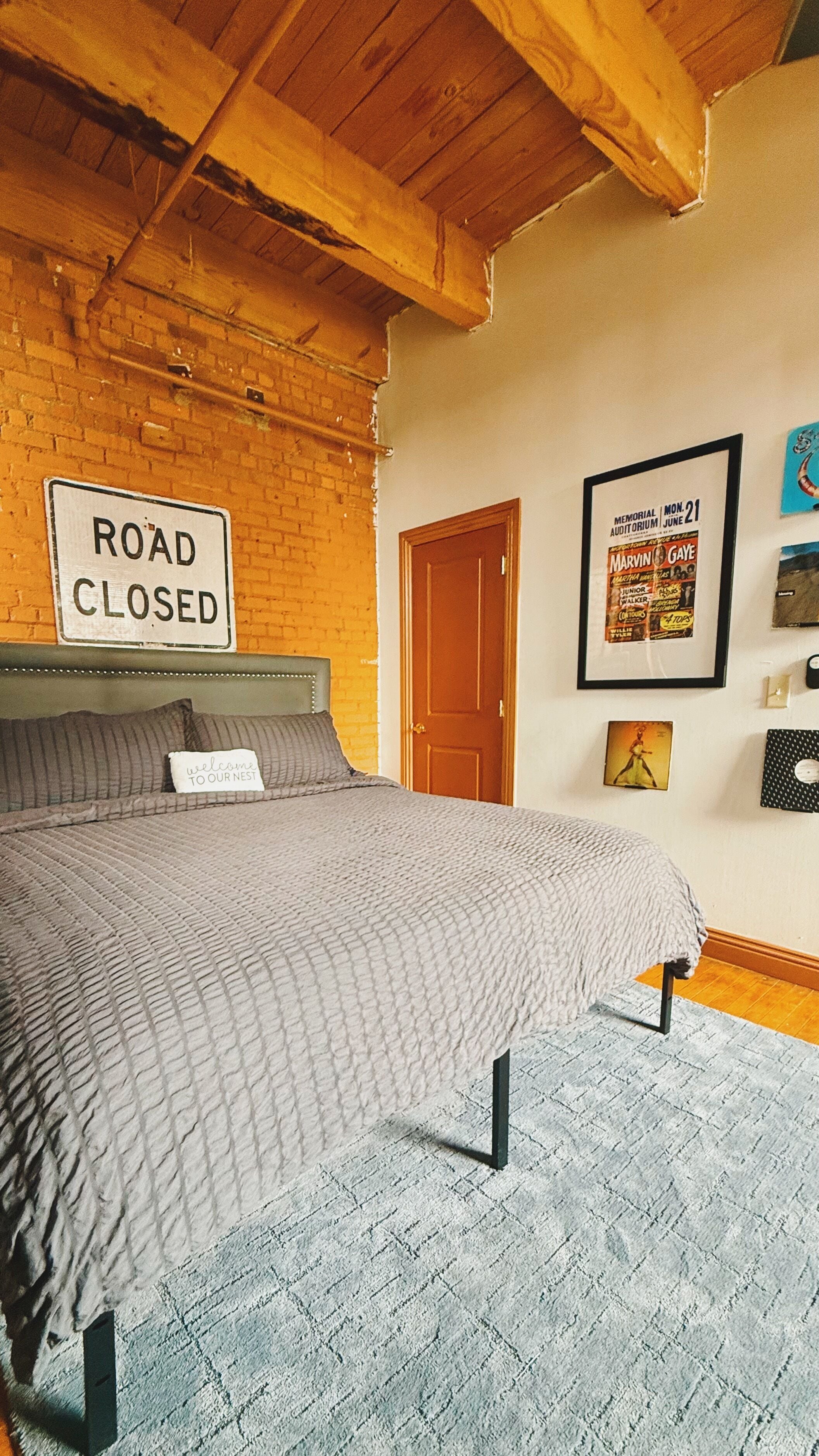 1 多间卧室、办公桌、熨斗/熨衣板、免费 WiFi