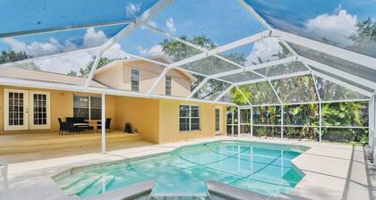 Spacious 2 Story - Pool - Game Room - Tampa